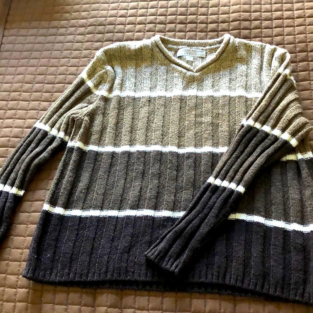 Comfy brown/beige/white sweater